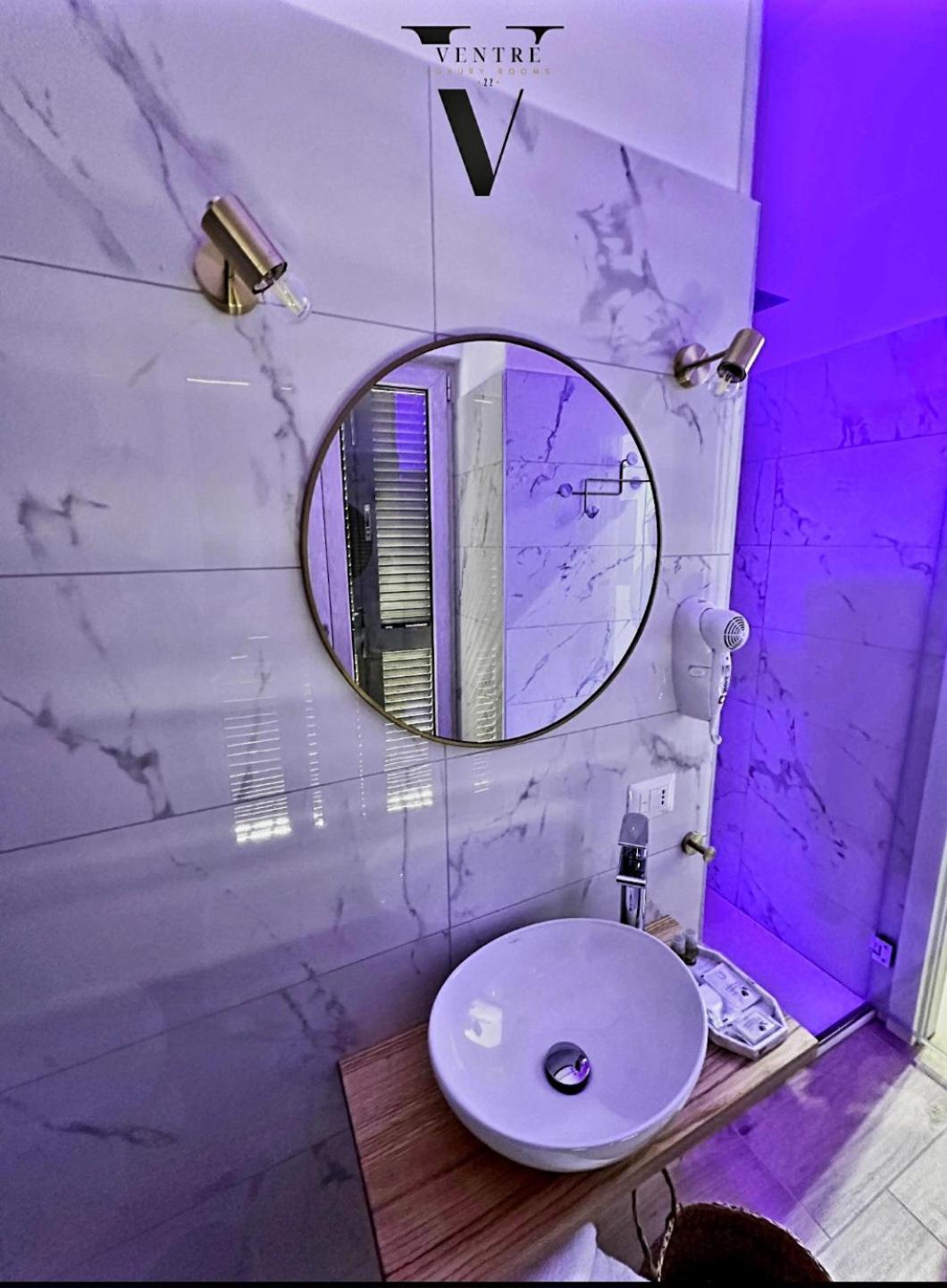 Ventre Luxury Rooms Неаполь Экстерьер фото