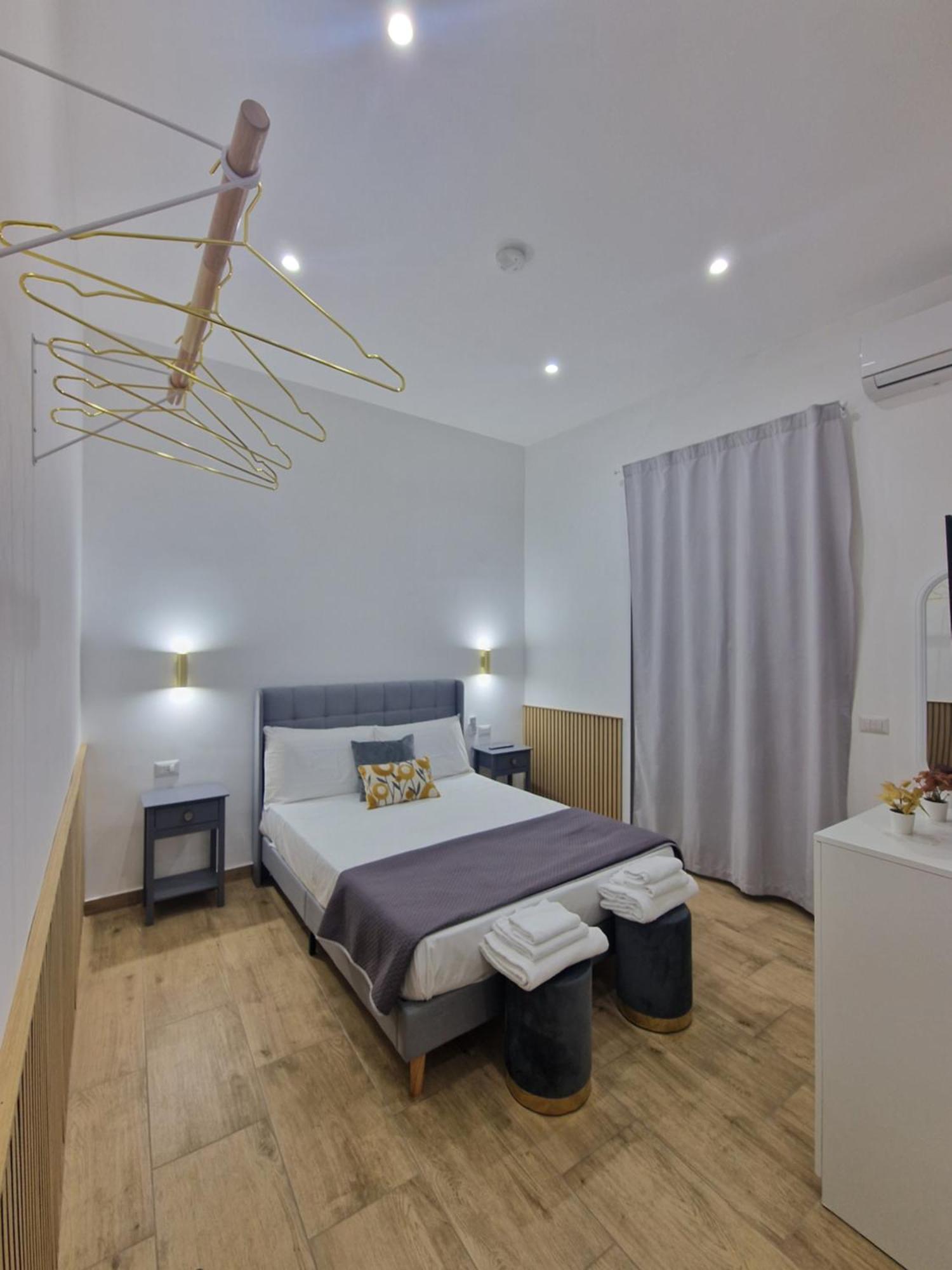 Ventre Luxury Rooms Неаполь Экстерьер фото